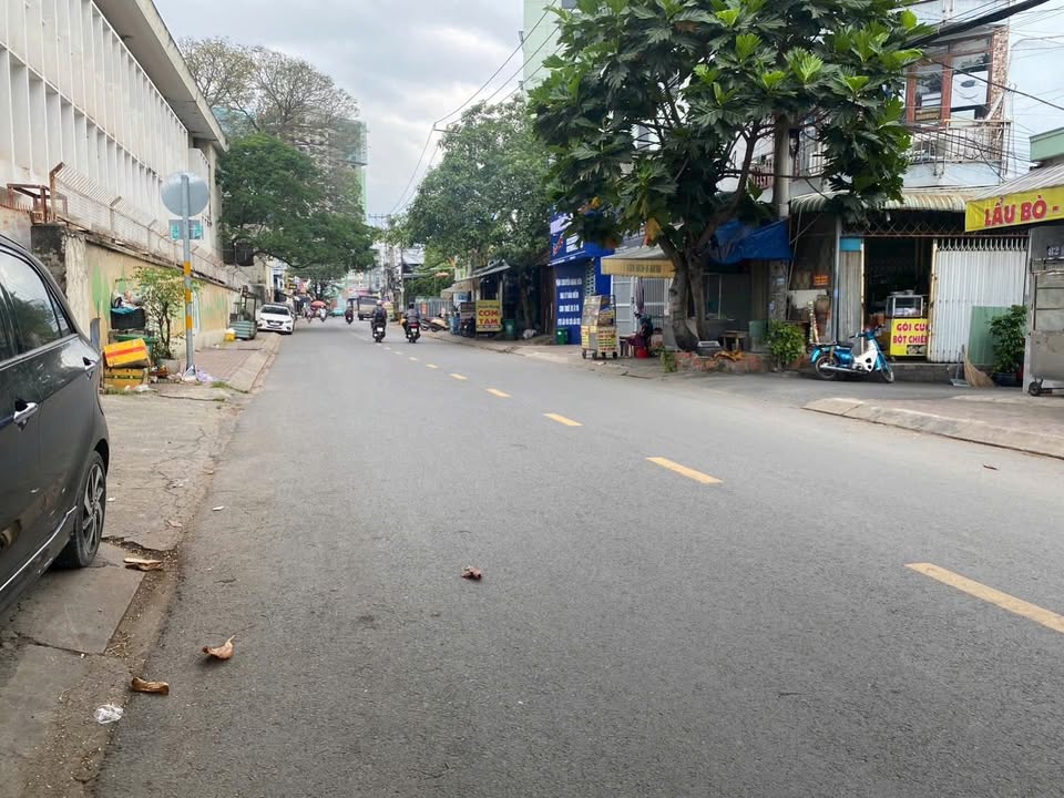 Nhà mặt tiền đường 10, Phước Bình, Q9, 100m² giá 10.5 tỷ - Đầu tư sinh lời ngay!