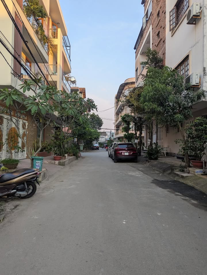 Lô đất Khu Nam Long quận 12 100,6m² giá 6,99 tỷ - Đường 10m thông thoáng