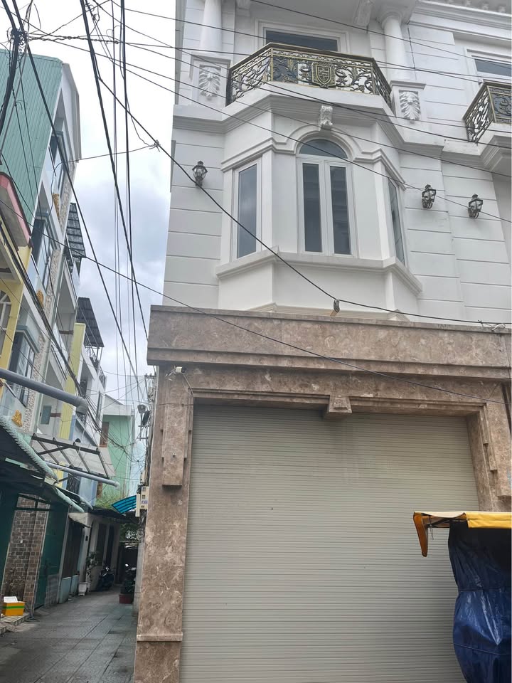 Nhà góc 3 tầng Phan Bội Châu, Quy Nhơn 46m² giá 4 tỷ - Thiết kế hiện đại sang trọng!