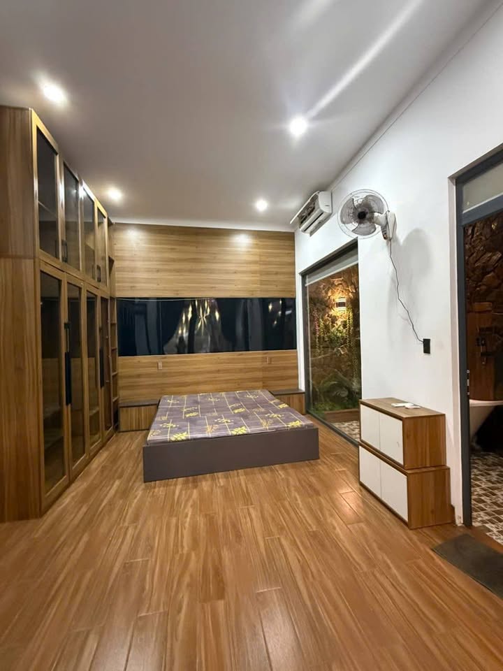Townhouse Hẻm 442 Y Moan Buôn Ma Thuột 210m² giá 4.199 tỷ - Thiết kế hiện đại sang trọng!