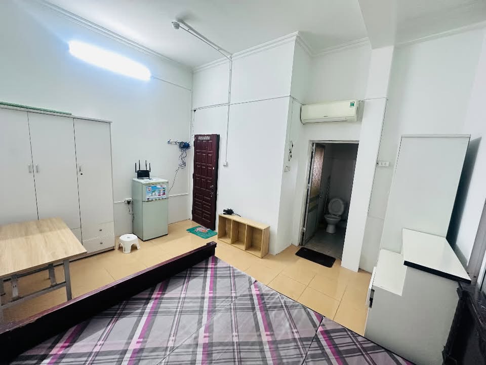 Phòng trọ cho thuê 201 Cầu Giấy, 3.2 triệu - Khép kín, full nội thất