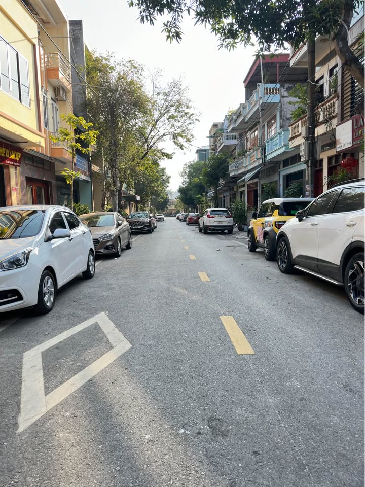 Nhà C4 Đẹp Đường Lê Thị Hồng Gấm 80m² giá 2.6 tỷ - Sổ đỏ chính chủ