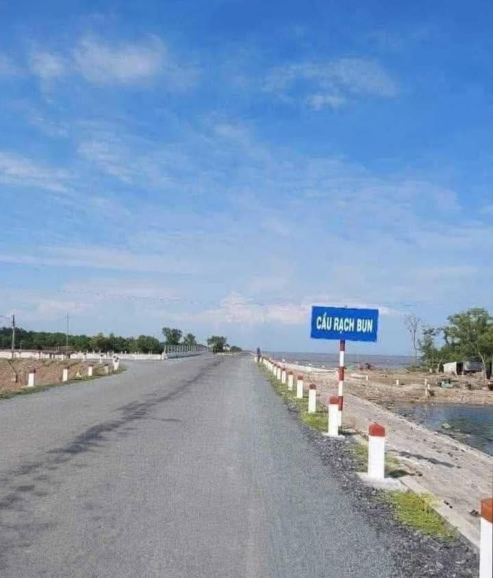 Đất mặt tiền Đê Biển Tân Điền, Gò Công, 22500m² giá 45 tỷ - Cơ hội đầu tư tuyệt vời!