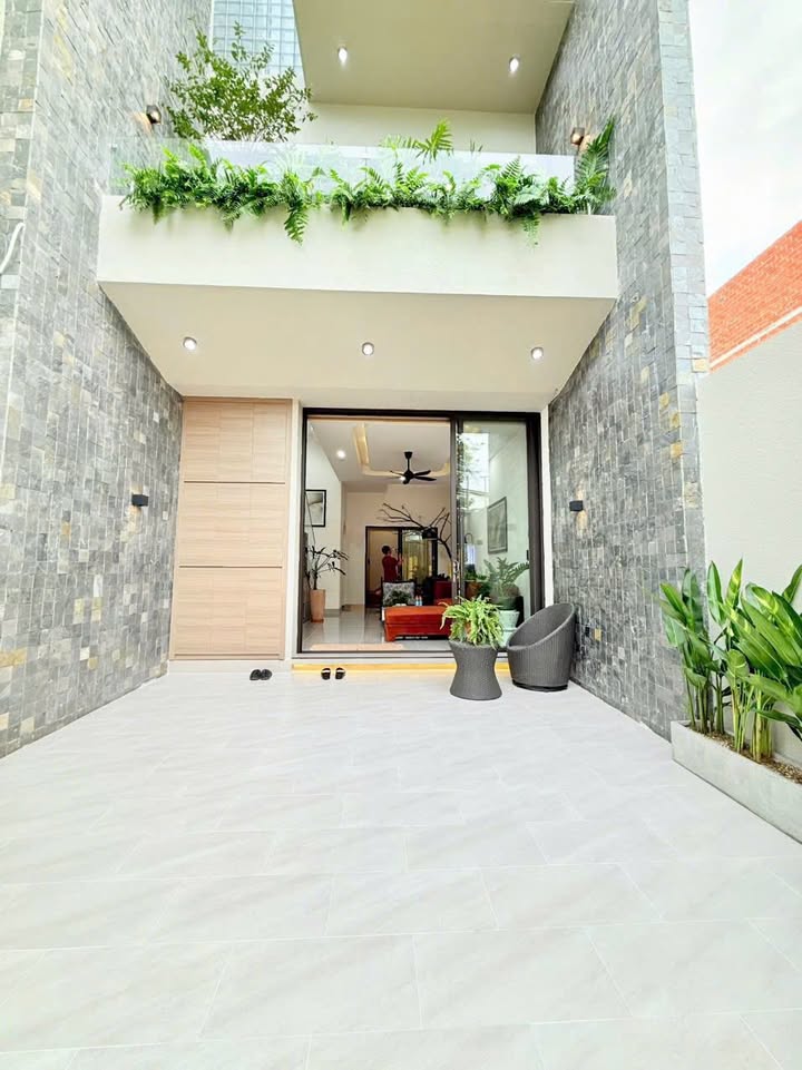 Nhà 2 mê Đinh Công Tráng, Tân Tiến 76.95m² giá 4.19 tỷ - Thiết kế hiện đại, full nội thất!