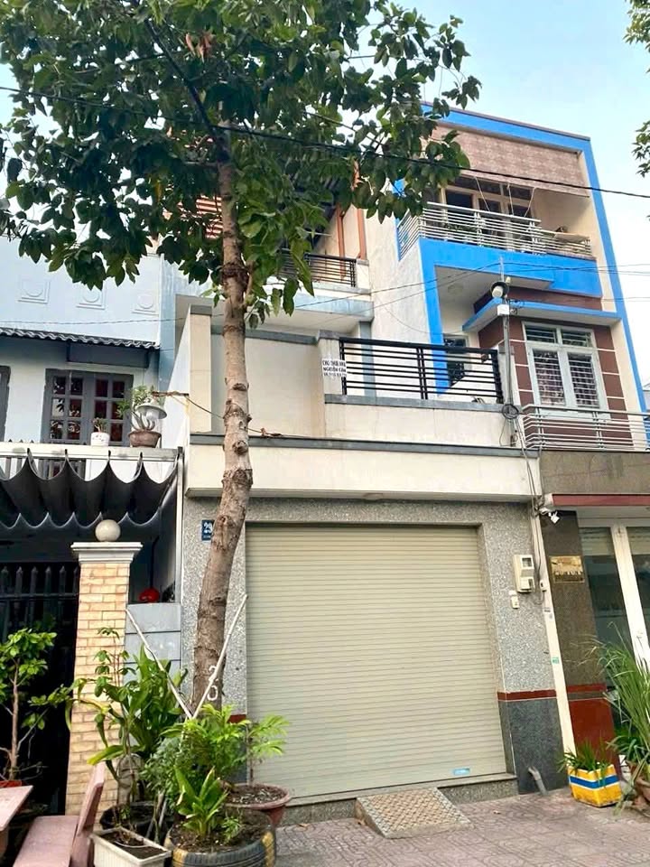 Nhà 3 tầng ấp 7, xã Bà Điểm 80m² giá 5.8 tỷ - Thương lượng chính chủ!