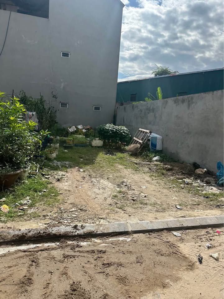 Đất Vân Nội 60m² giá 4 tỷ - Sổ đỏ chính chủ, ô tô vào tận nơi!