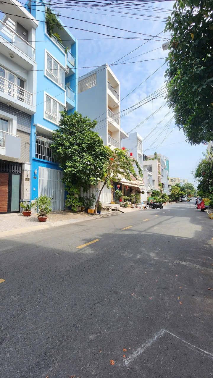 Nhà mặt tiền đường Số 45 Quận 7, diện tích 63.9m², giá 9.2 tỷ - Chính chủ bán gấp!