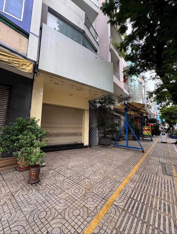 Nhà mặt tiền Rạch Bùng Binh, Quận 3, 67m² - Cho thuê ngay!