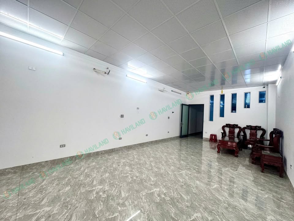 Nhà nguyên căn đường Nguyễn Phước Lan, quận Cẩm Lệ, Đà Nẵng 4 tầng, 35 triệu - Phù hợp kinh doanh văn phòng!