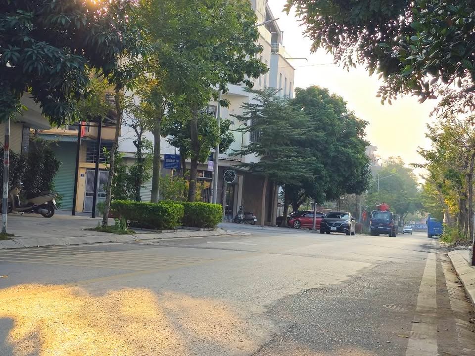 Đất nền kinh doanh mặt đường Nguyễn Trinh, Vĩnh Yên 100m² giá 5 tỷ - Cơ hội đầu tư hiếm có!