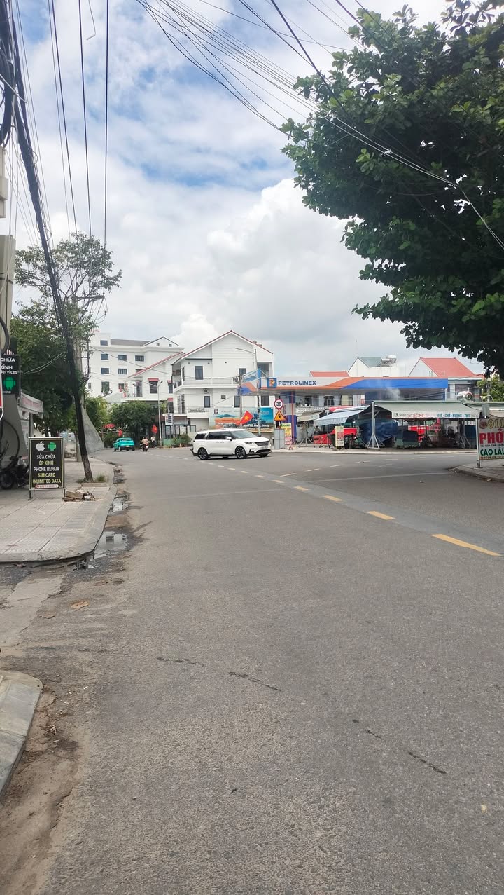 Nhà mặt tiền Nguyễn Tri Phương Hội An 124m² giá 5 tỷ - Đầu tư sinh lời ngay!