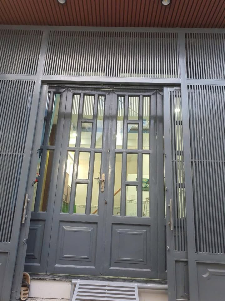 Nhà bán Tùng Thiện Vương, P12, Q8 - 28.49m² giá 4.5 tỷ - Sổ hồng chính chủ!