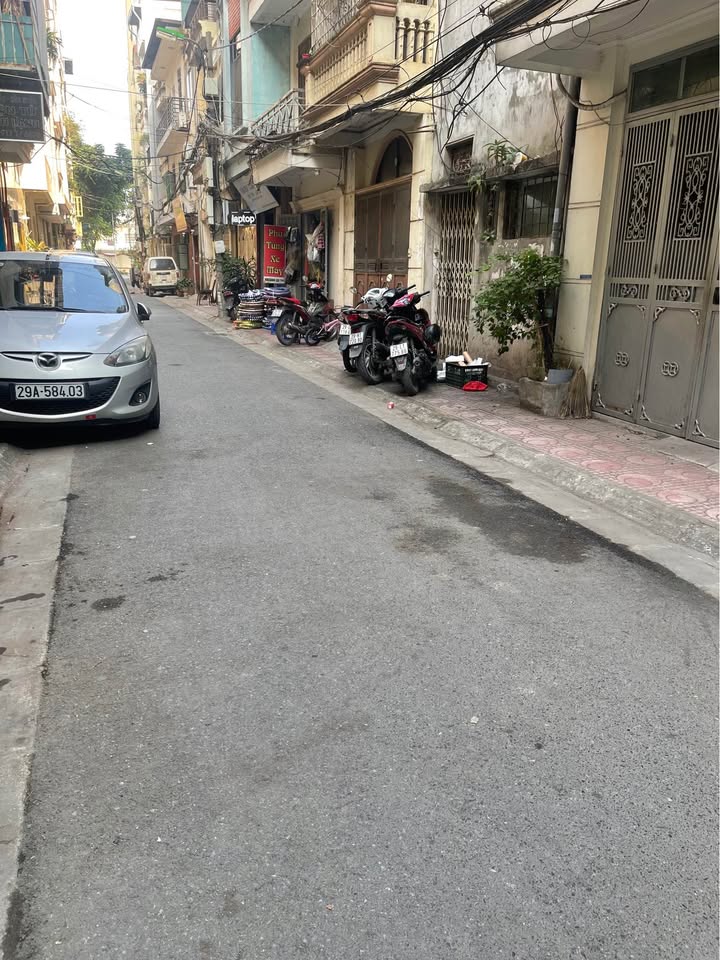 Bán nhà Kim Đồng, Tân Mai 45m² giá 10 tỷ - Ô tô tránh nhau, vị trí đẹp!