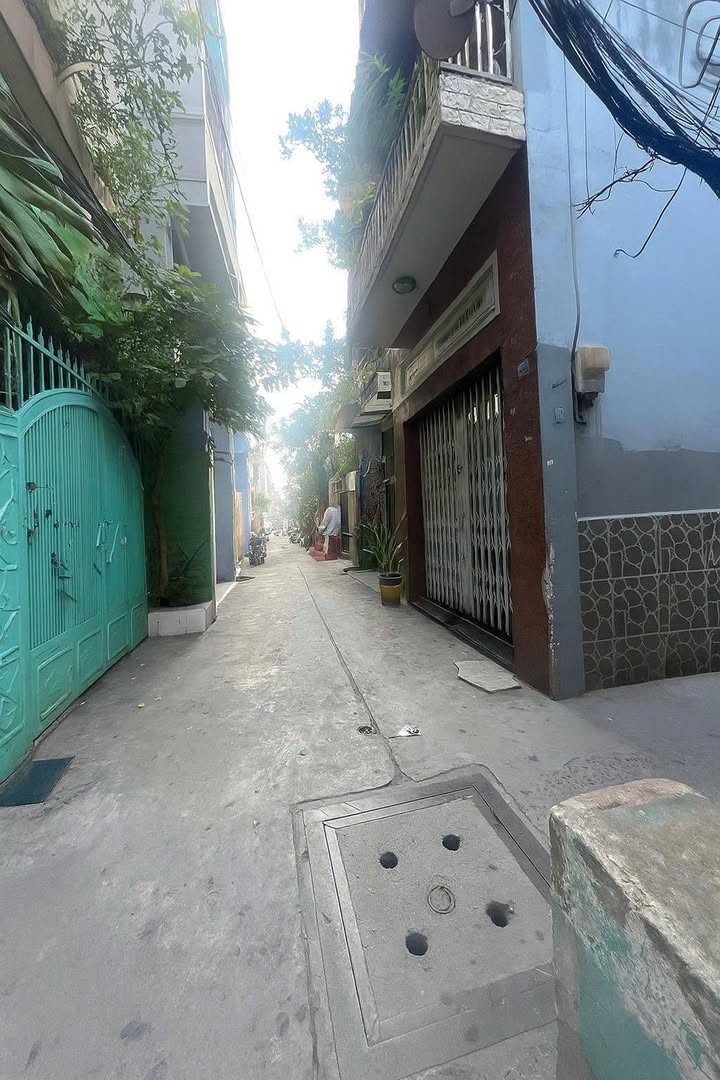 Nhà lô góc đường Trần Hưng Đạo, Cầu Kho, 15m² giá 3.5 tỷ - Sổ hồng chính chủ!