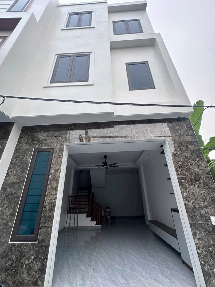 Nhà 3 Tầng phố Đông Khê, Hải Dương 40.8m² giá 2.59 tỷ - Chính Chủ bán gấp!