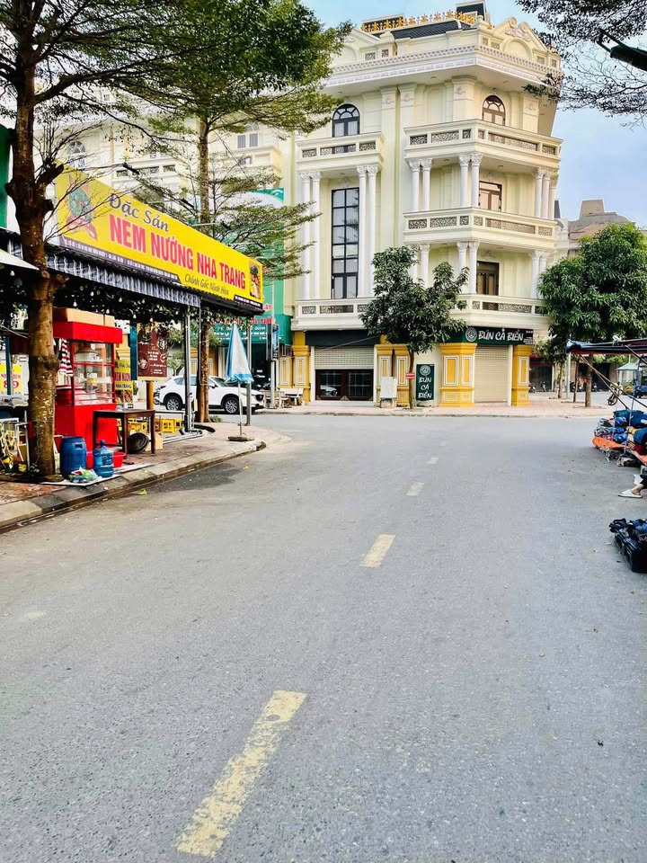 Shophouse Như Quỳnh 75m² giá Thỏa thuận - Căn hoàn thiện full nội thất, thích hợp kinh doanh!