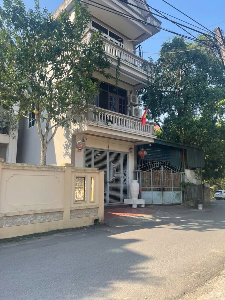 Nhà 3 tầng tại Phường Việt Trì, Phú Thọ 120m² giá 7 tỷ - Chính chủ bán gấp!