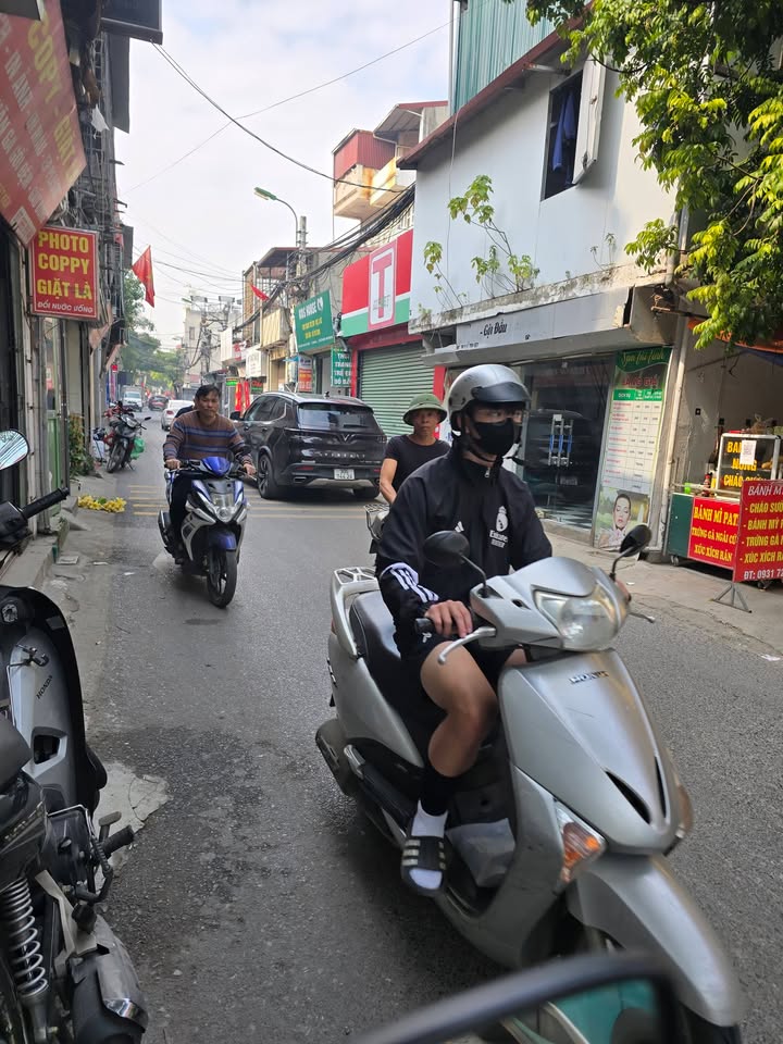 Đất phân lô Hoàng Liệt 40m² giá 9 tỷ - Vị trí đẹp gần trường học!