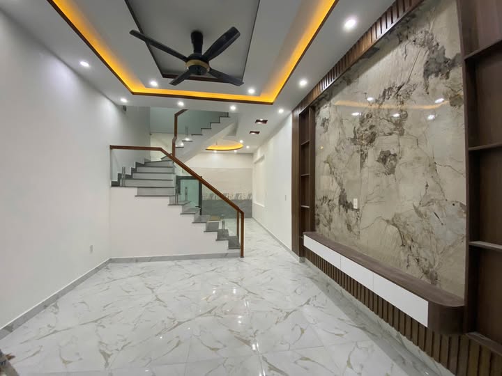 Nhà 3 tầng tại Trần Nhội, Văn Đẩu, Kiến An - 42m² giá 2.39 tỷ - Giao thông thuận tiện!