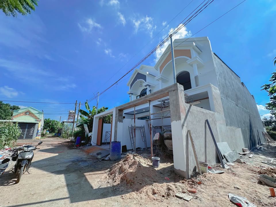 Nhà mới xây hẻm nhựa Bầu Trâm, Long Khánh 75m² giá 1.85 tỷ - Thiết kế hiện đại, đầy đủ công năng!