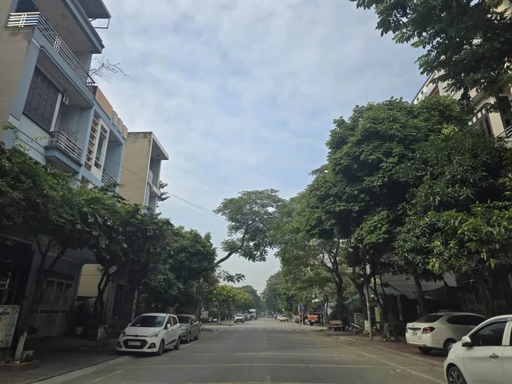 Đất mặt tiền đường Hoàng Văn Thụ, Kinh Bắc, 81m² giá 9 tỷ - Cơ hội đầu tư tuyệt vời!