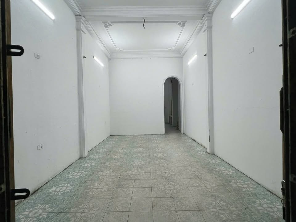 Nhà cho thuê mặt phố Hải Thượng Lãn Ông, Thanh Hóa 100m² - Vừa ở vừa kinh doanh!