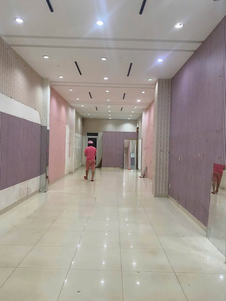 Cho thuê mặt tiền kinh doanh Hoàng Diệu 120m² giá chỉ 20 triệu - Đầu tư sinh lời ngay!