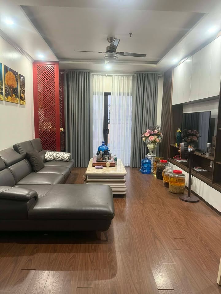 Căn hộ chung cư Trần Hưng Đạo Hạ Long 112.9m² giá 2 tỷ - Hướng Đông Nam thoáng đãng!