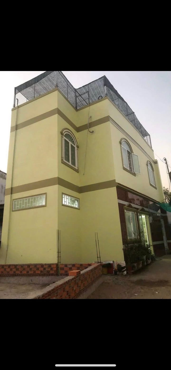 Nhà nguyên căn cho thuê hẻm Lò Rèn, Phường Phước Hậu, Vĩnh Long - Giá chỉ 3 triệu/tháng!