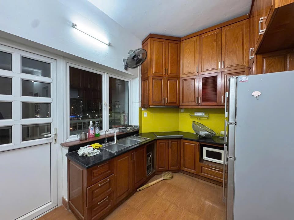 Chung cư CT2 Mễ Trì Hạ 80m² giá 12 triệu - Full nội thất, tiện nghi