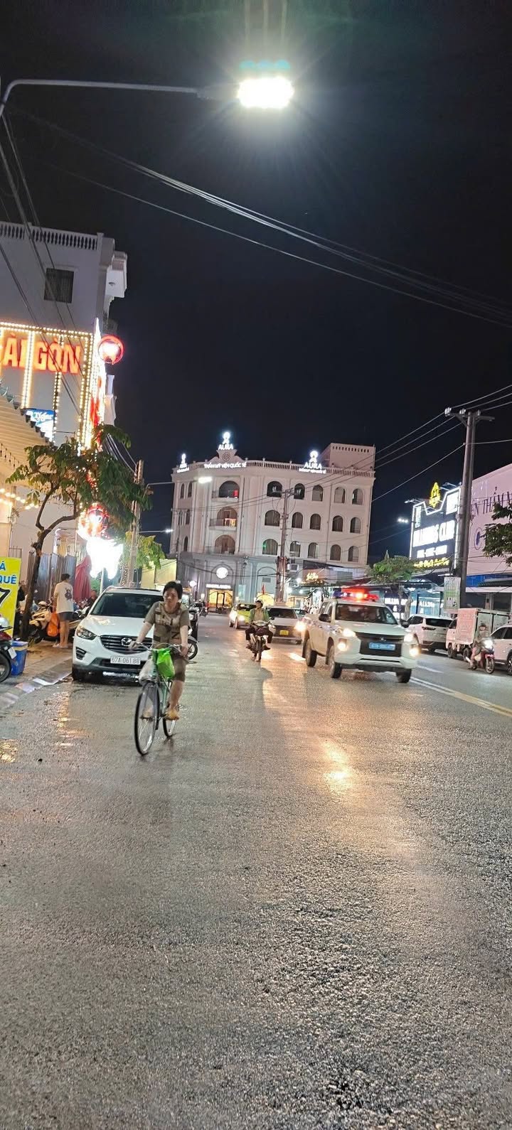 Mặt bằng kinh doanh 360m² tại Lý Thái Tổ Nối Dài - Giá thỏa thuận hấp dẫn!