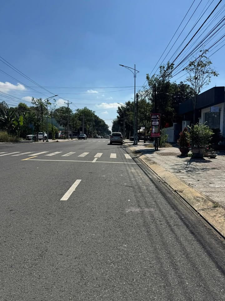 Đất thổ cư 150m² đường Lê Duẩn, phường Tân Phú - Giá chỉ 3 tỷ!