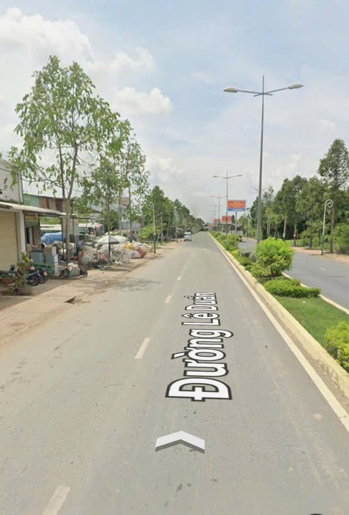 Đất nền biệt thự mặt tiền đường Lê Duẩn, 200m² - Giá tốt, không vướng cây cối!