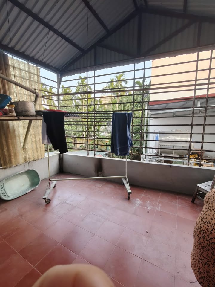 Nhà 2 tầng Phường Lê Hồng Phong, 76m² giá 2.7 tỷ - Cần bán gấp!