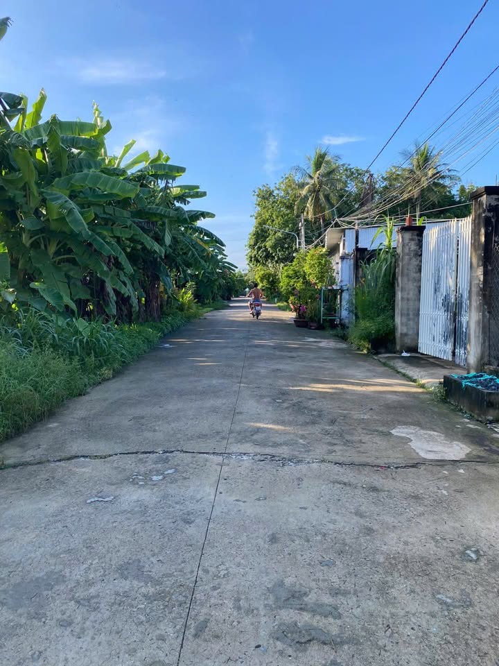 Đất thổ cư 135m² gần đường Trường Chinh, Tây Ninh - Giá chỉ 1.35 tỷ!