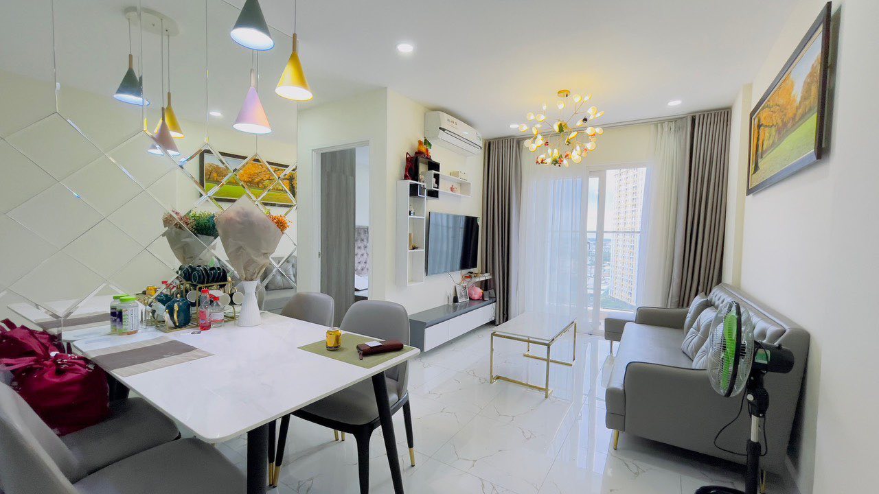 Căn hộ Diamond Riverside quận 8 73m² giá 8 triệu - Nơi an cư lý tưởng!