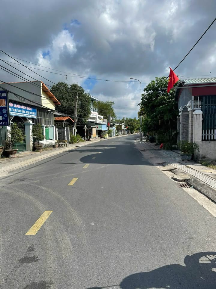 Đất nền Vạn Hạnh, Phú Mỹ 100m² giá 2 tỷ - Sổ đỏ chính chủ, hỗ trợ vay vốn!