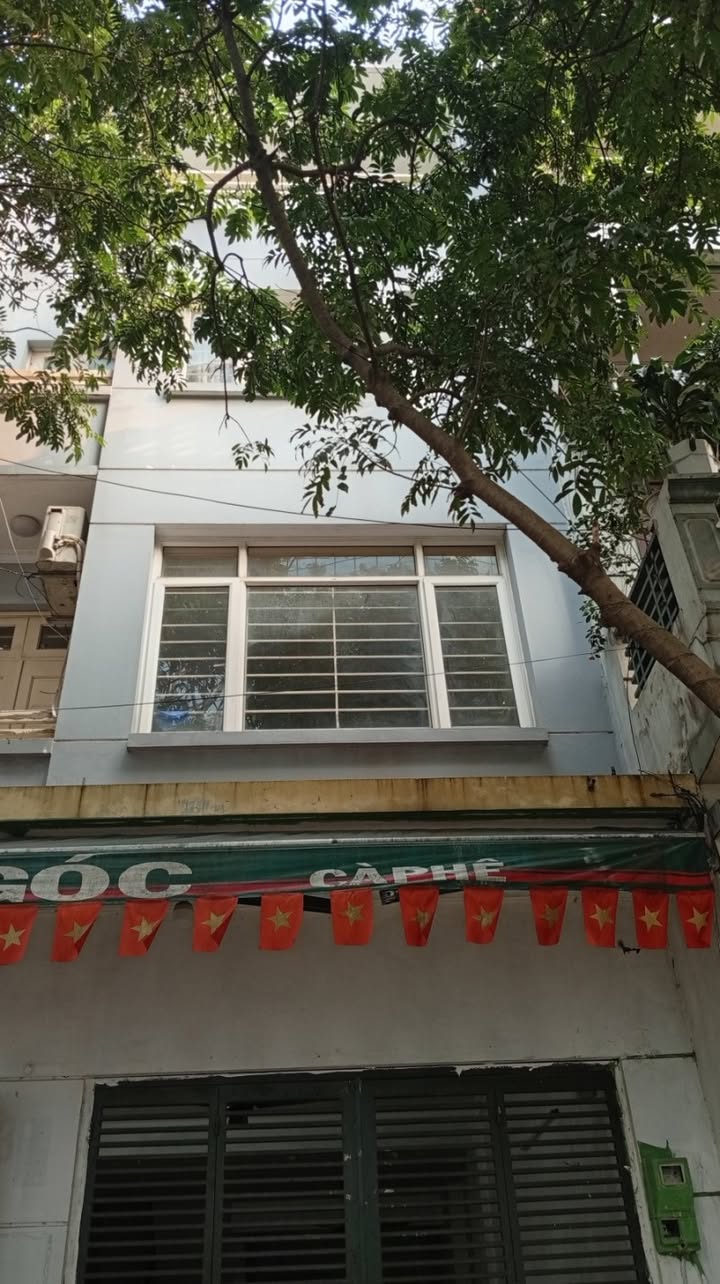 Bán gấp FrontHouse Trung Kính 65m² giá 36 tỷ - Phân lô vip, ô tô đỗ cửa!