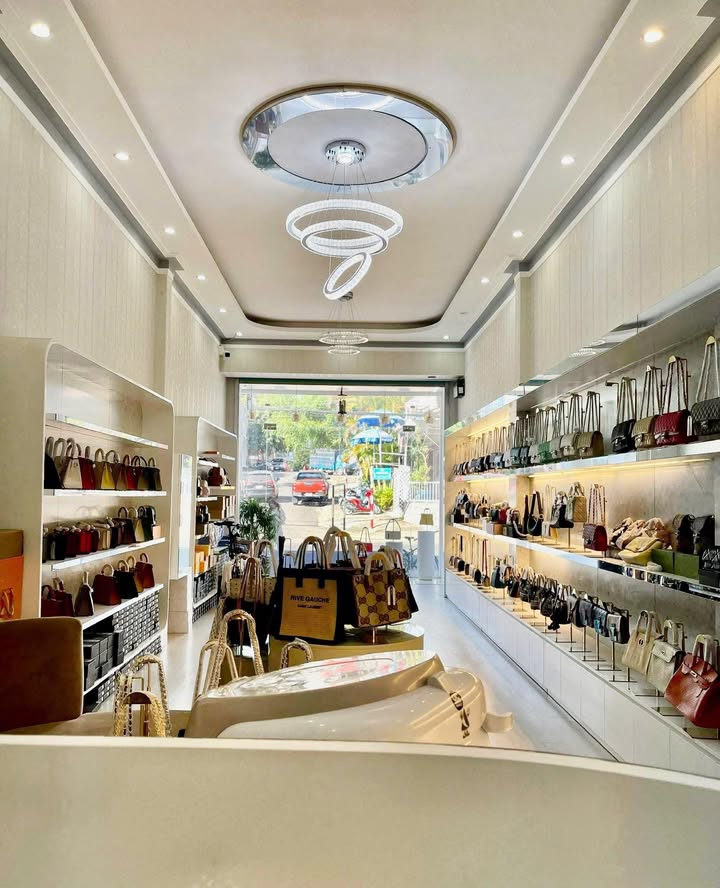 Nhà cho thuê mặt tiền Phan Bội Châu, Bảo Lộc 280m² - Không gian sống lý tưởng!