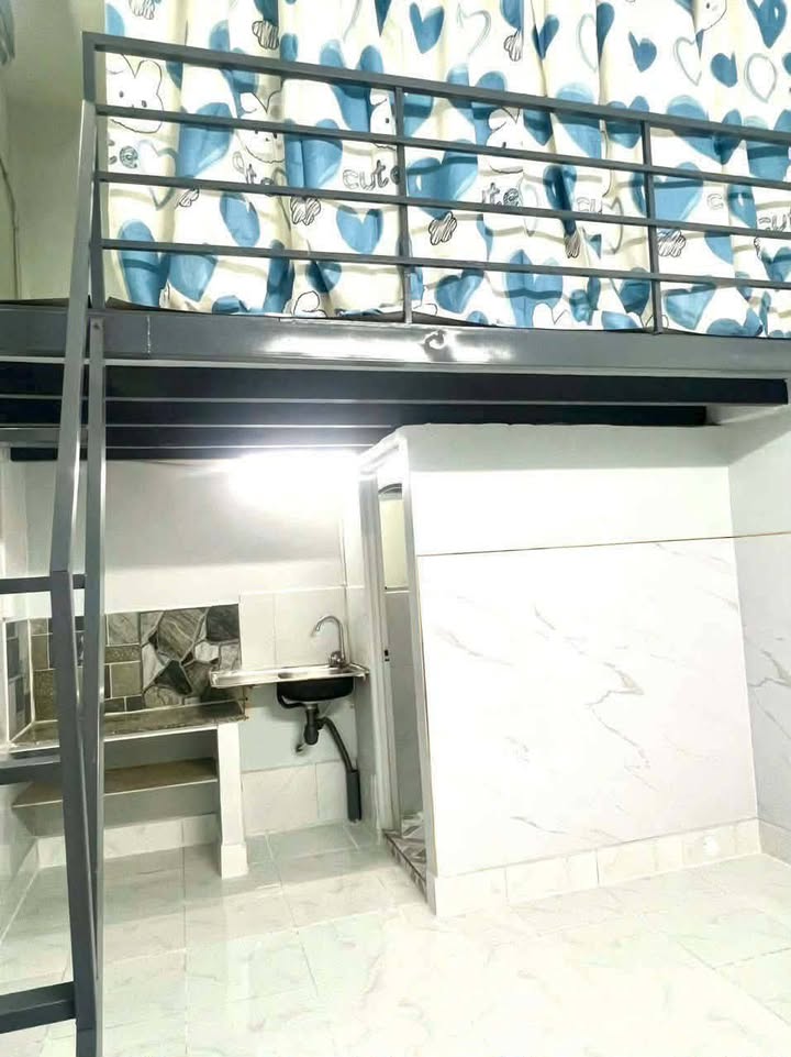 Nhà nhỏ cho thuê đường B10, Phước Kiển, Nhà Bè 18m² giá 2.8 triệu - Tự do không chung chủ!