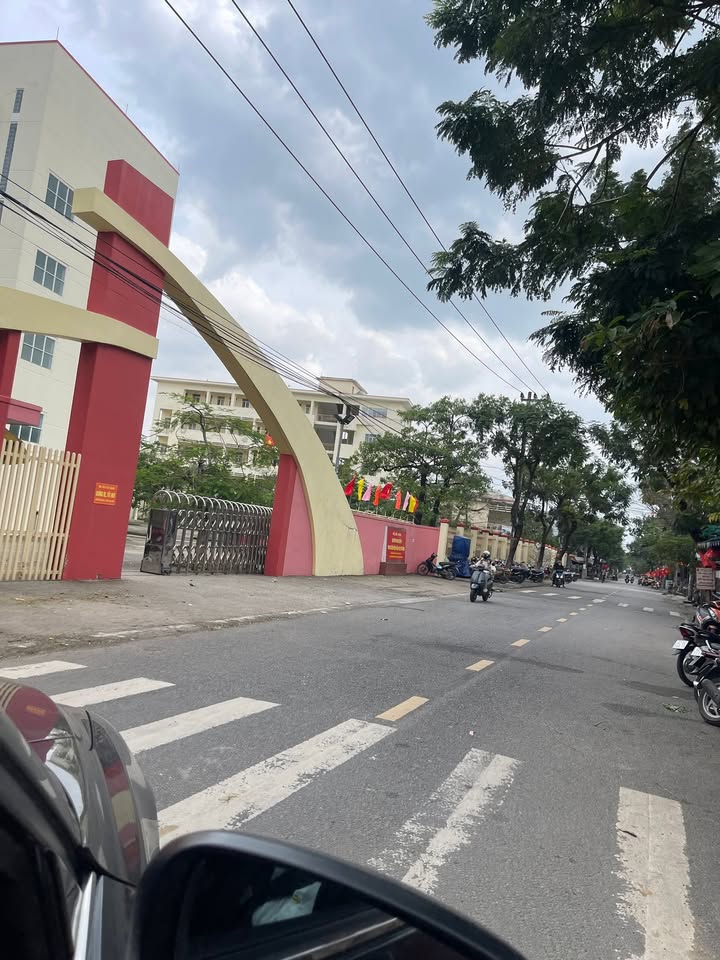 Nhà riêng 90m² đường Ngô Xuân Thu giá 2 tỷ - Full nội thất xịn!