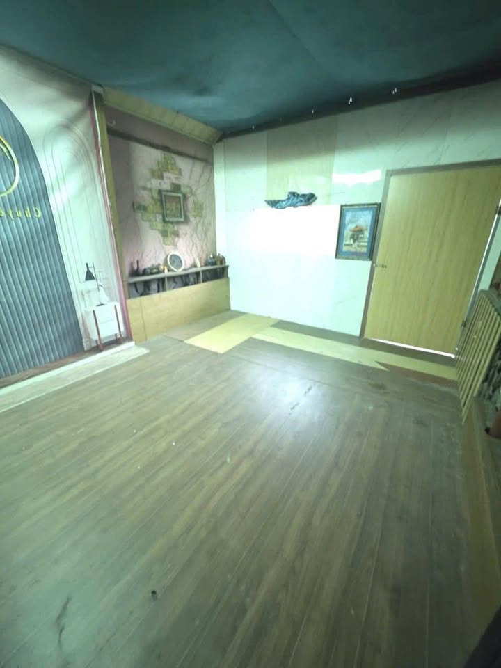 Nhà nguyên căn cho thuê đường Đức Giang, 60m² giá 7 triệu - Kinh doanh thuận lợi!