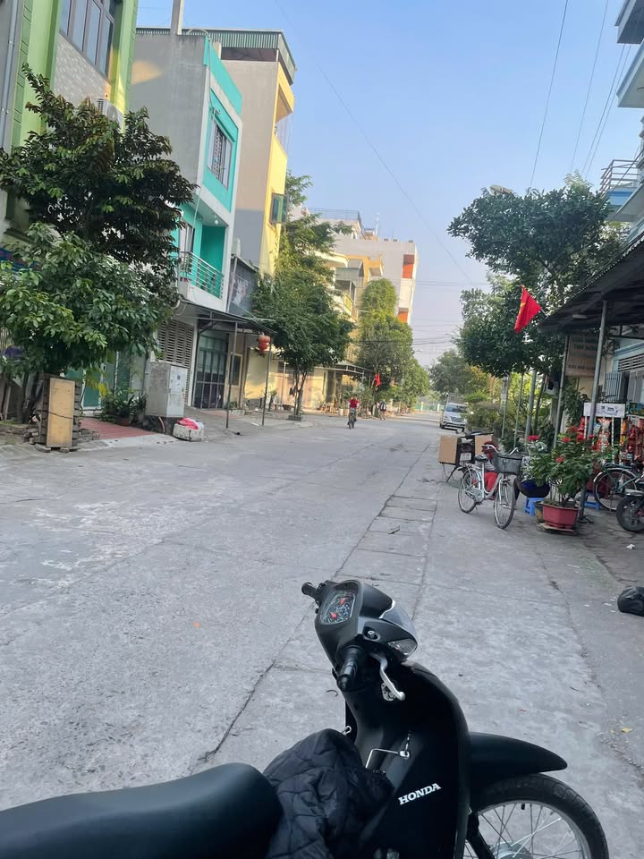 FrontHouse Lưu Phái, Thanh Trì 40m² giá 10 tỷ - Kinh doanh đa ngành nghề