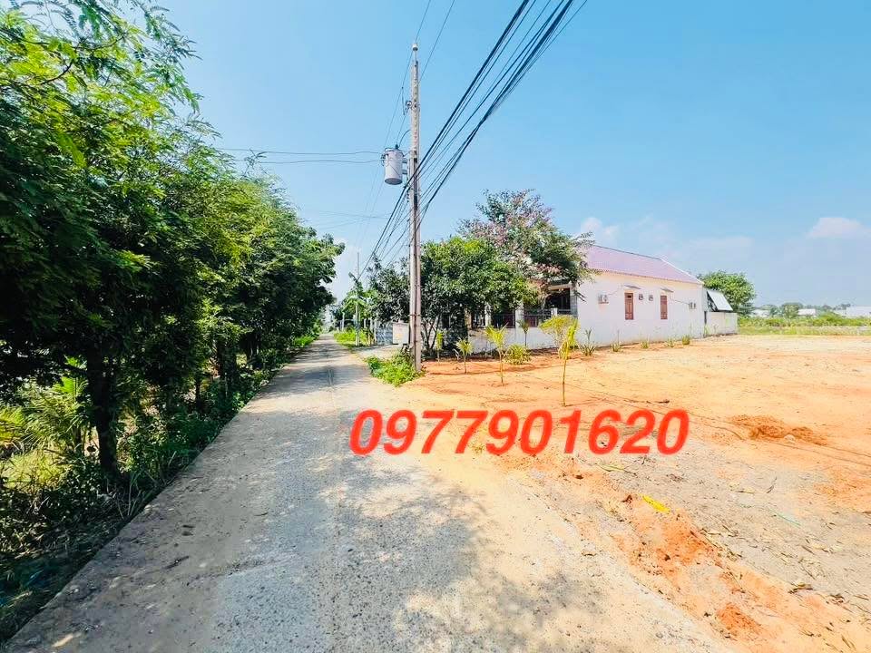 Đất Vườn View Kênh Nước Phong Nẫm Phan Thiết 800m² giá 4.2 tỷ - Cơ hội đầu tư hấp dẫn!