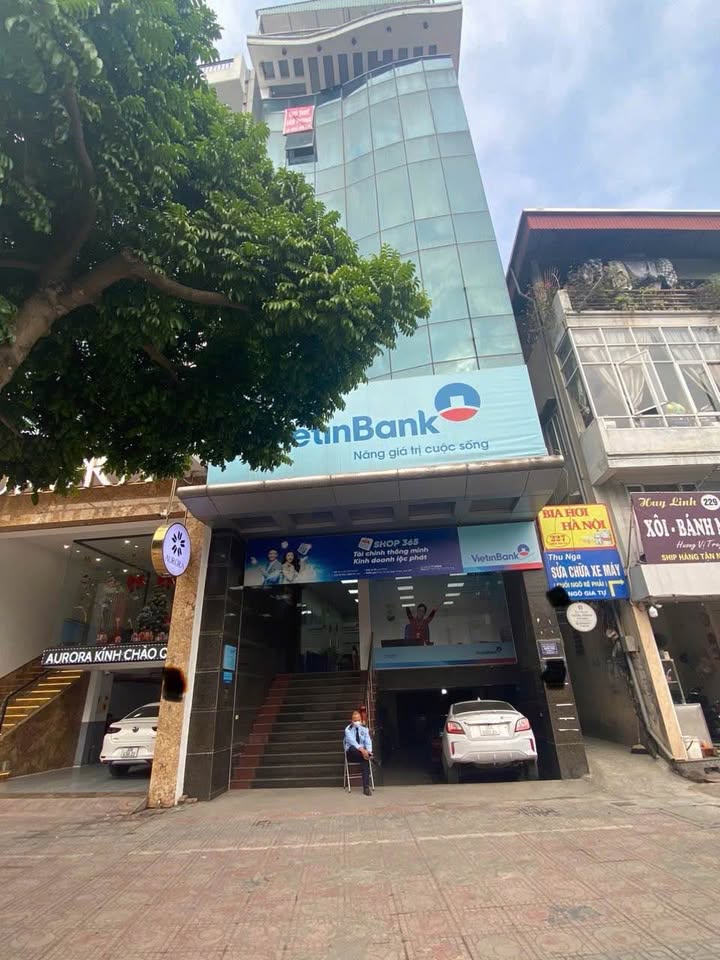 Cho thuê văn phòng mặt phố Ngô Gia Tự - Long Biên 120m² giá 10 triệu/tháng - Vị trí trung tâm, thuận tiện giao thông