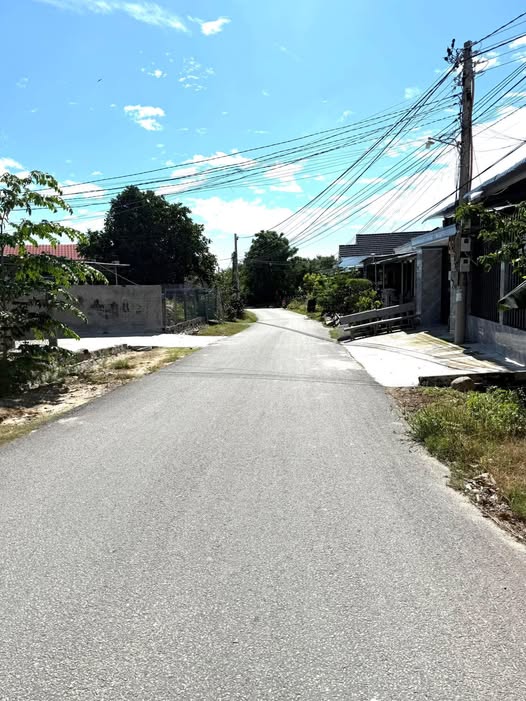 Đất nền Vạn Phú, Vạn Ninh 100m² giá 750 triệu - Mặt đường nhựa ô tô thông thoáng!