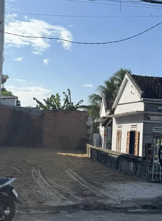 Lô đất Vạn Giã 95m² giá 3 tỷ - Kinh doanh sầm uất ngay trung tâm!