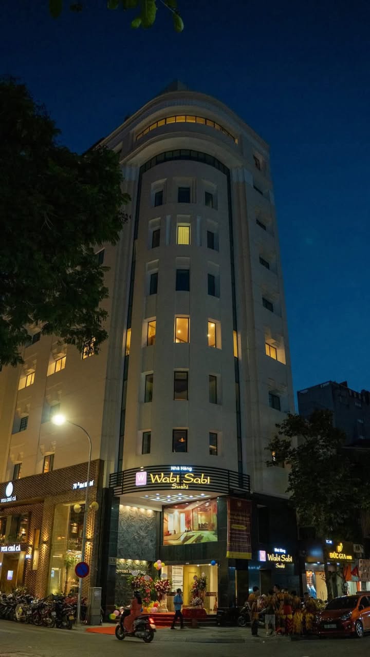 Nhà mặt tiền Tô Hiến Thành, Hai Bà Trưng 160m² cho thuê - Đường sầm uất, phù hợp nhiều mô hình kinh doanh!