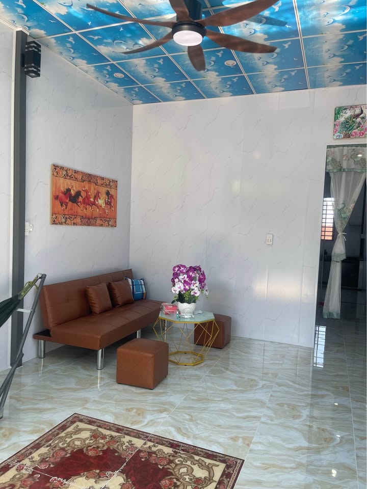 Nhà mặt tiền đường Kênh 1, Vĩnh Châu 42m² giá 560 triệu - Nhà mới chỉ việc dọn vào ở!