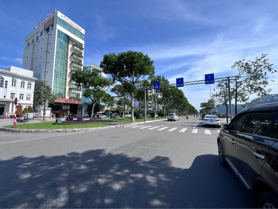 FrontHouse Cách Mạng Tháng 8 625m² giá 48 tỷ - Tiềm năng sinh lời cao!